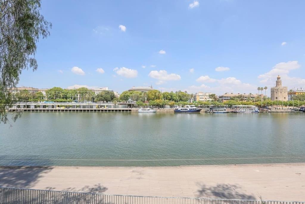 Riverwalk Suites - Puente Triana 세비야 외부 사진